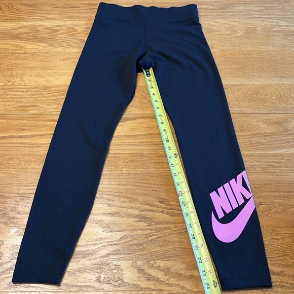 Nike Women’s Tights NWOT - Picture 2 of 8